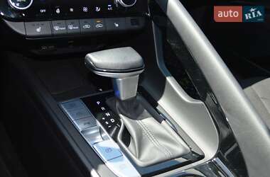 Седан Hyundai Elantra 2024 в 