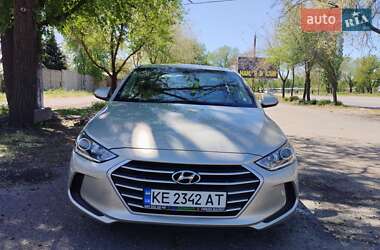 Седан Hyundai Elantra 2018 в 