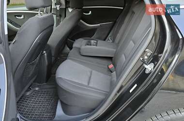Хетчбек Hyundai Elantra 2013 в 
