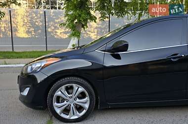 Хетчбек Hyundai Elantra 2013 в 