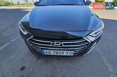 Седан Hyundai Elantra 2016 в Кривом Роге