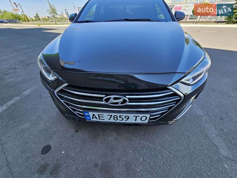 Hyundai Elantra 2016