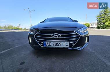 Седан Hyundai Elantra 2016 в 