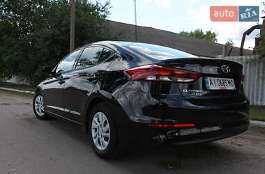 Седан Hyundai Elantra 2018 в 