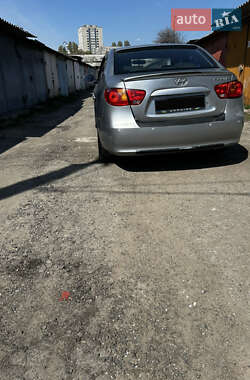 Седан Hyundai Elantra 2007 в 