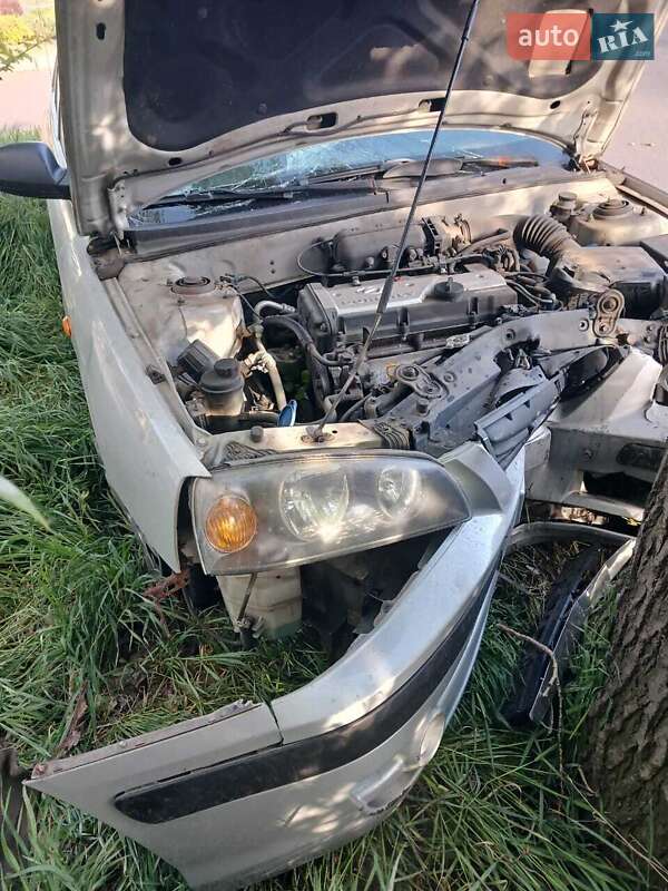 Hyundai Elantra 2006