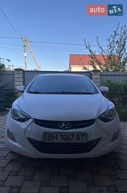 Седан Hyundai Elantra 2012 в 