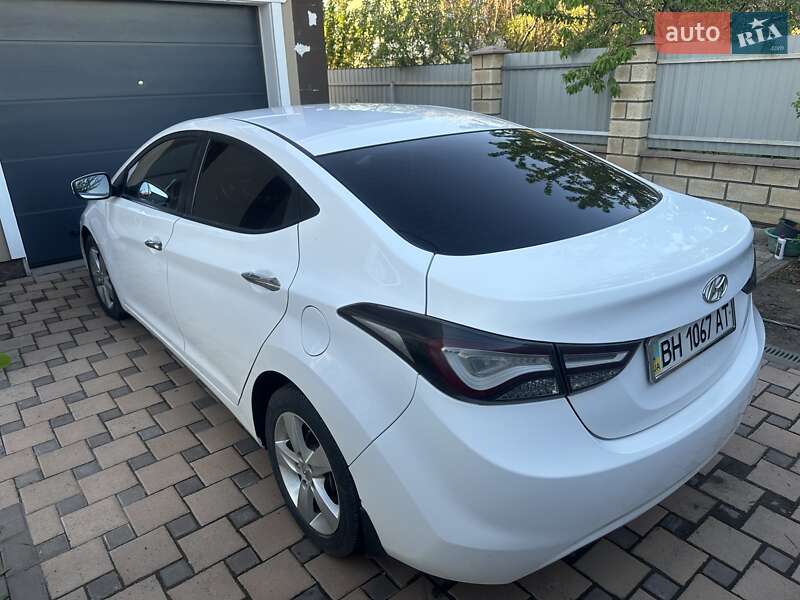 Седан Hyundai Elantra 2012 в Одессе