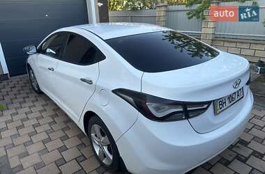 Седан Hyundai Elantra 2012 в 