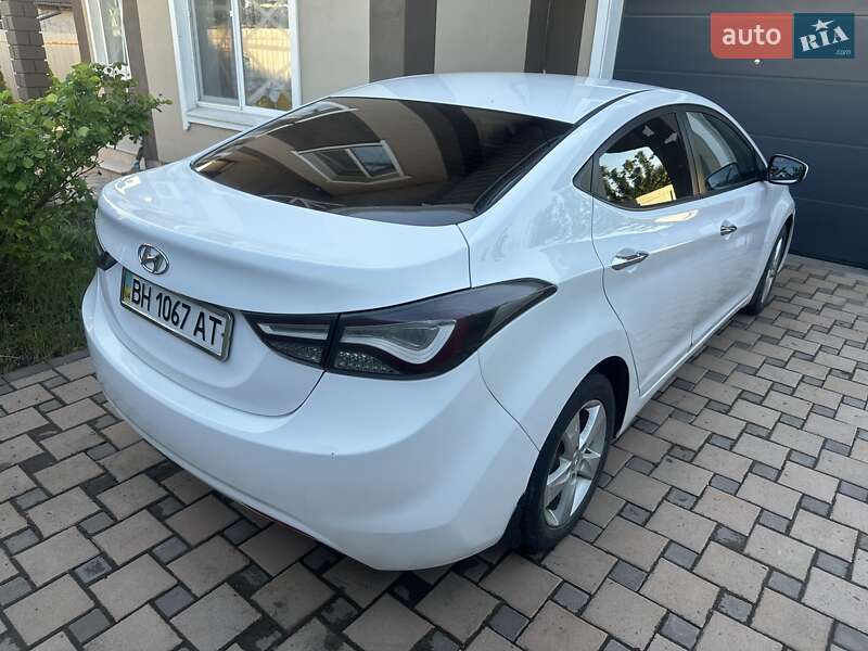 Седан Hyundai Elantra 2012 в Одессе