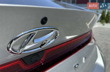 Седан Hyundai Elantra 2022 в 