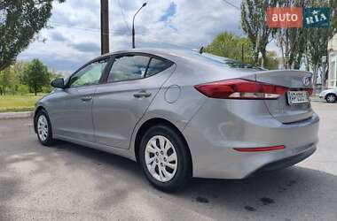 Седан Hyundai Elantra 2016 в 