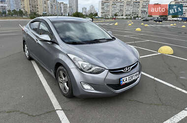 Седан Hyundai Elantra 2011 в Києві