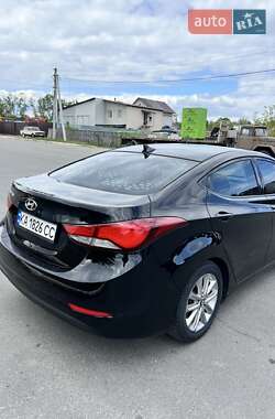 Седан Hyundai Elantra 2014 в 