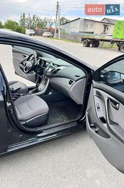 Седан Hyundai Elantra 2014 в 