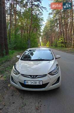 Седан Hyundai Elantra 2014 в Києві