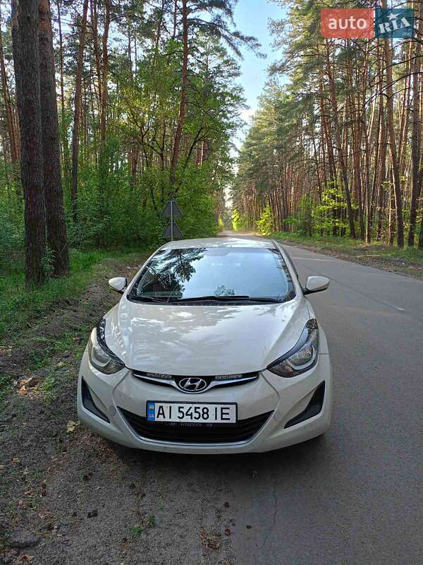 Hyundai Elantra 2014
