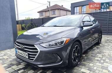 Седан Hyundai Elantra 2018 в 