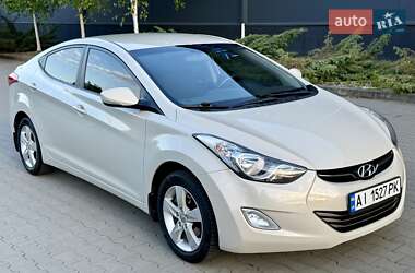 Седан Hyundai Elantra 2012 в 