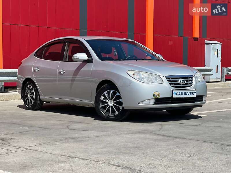 Hyundai Elantra 2011