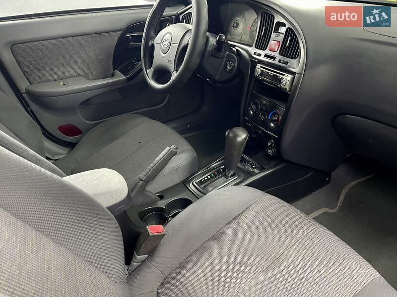 Седан Hyundai Elantra 2005 в Тернополе