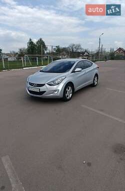 Hyundai Elantra 2012