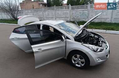 Седан Hyundai Elantra 2012 в 