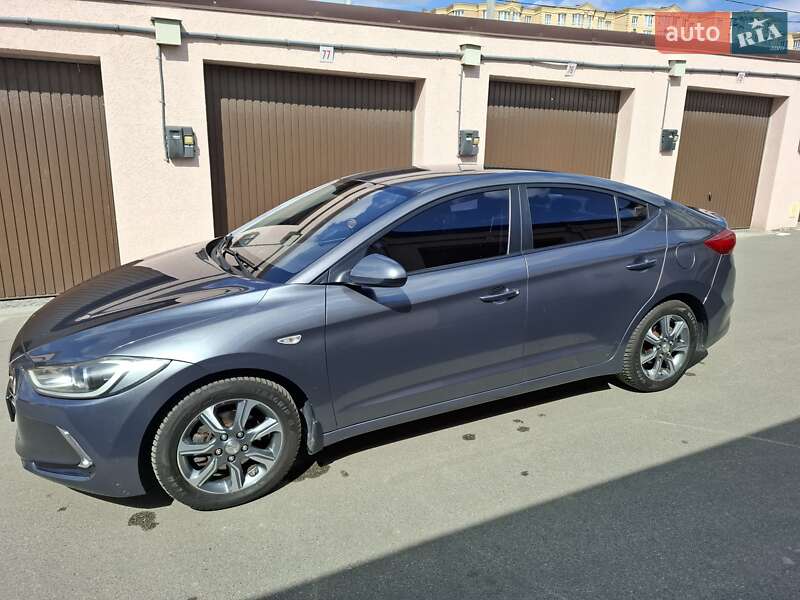 Hyundai Elantra 2018