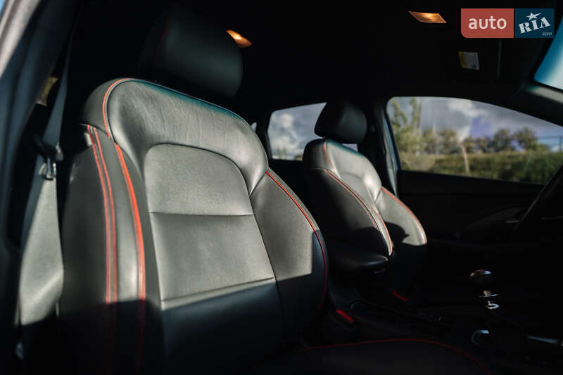 Хэтчбек Hyundai Elantra 2017 в Полтаве