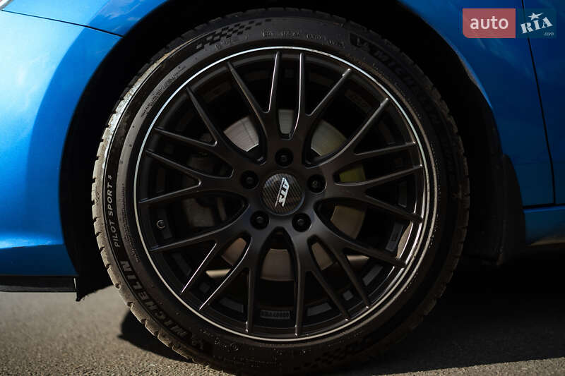 Хэтчбек Hyundai Elantra 2017 в Полтаве