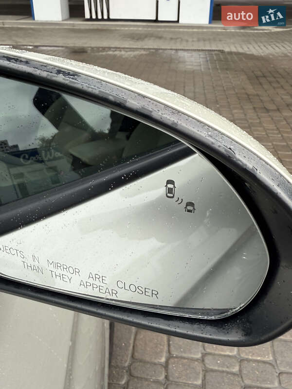 Седан Hyundai Elantra 2018 в Киеве