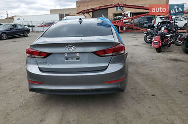 Седан Hyundai Elantra 2017 в 