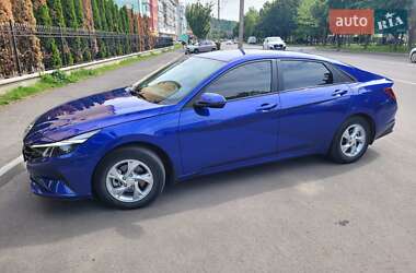 Hyundai Elantra 2021