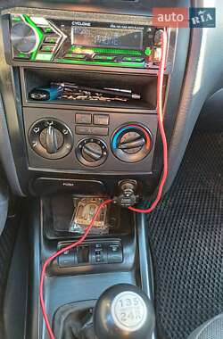 Седан Hyundai Elantra 2005 в 