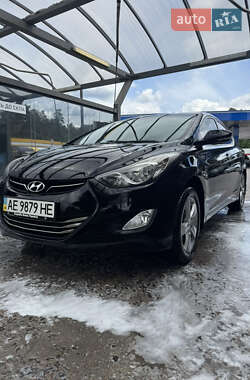 Hyundai Elantra 2013