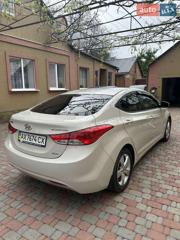 Седан Hyundai Elantra 2013 в Харкові фото 8 Седан Hyundai Elantra 2013 в Харкові