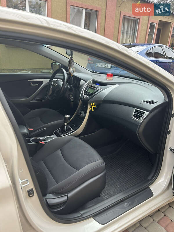 Седан Hyundai Elantra 2013 в Харкові фото 19 Седан Hyundai Elantra 2013 в Харкові