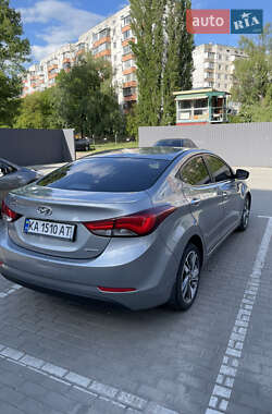 Седан Hyundai Elantra 2014 в 