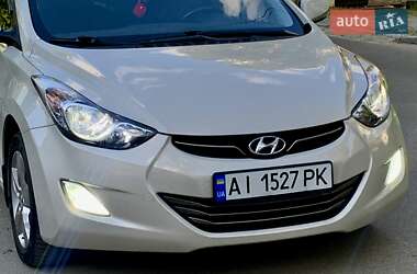 Седан Hyundai Elantra 2012 в 