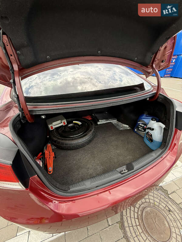 Седан Hyundai Elantra 2013 в Борисполе