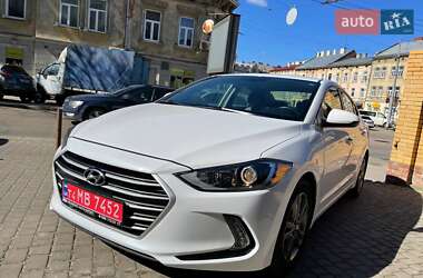 Седан Hyundai Elantra 2016 в 