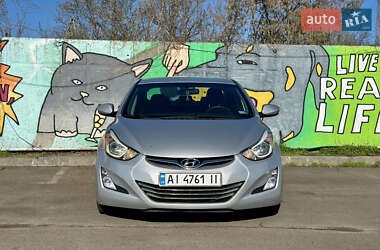 Седан Hyundai Elantra 2015 в 