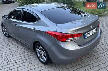 Седан Hyundai Elantra 2012 в 