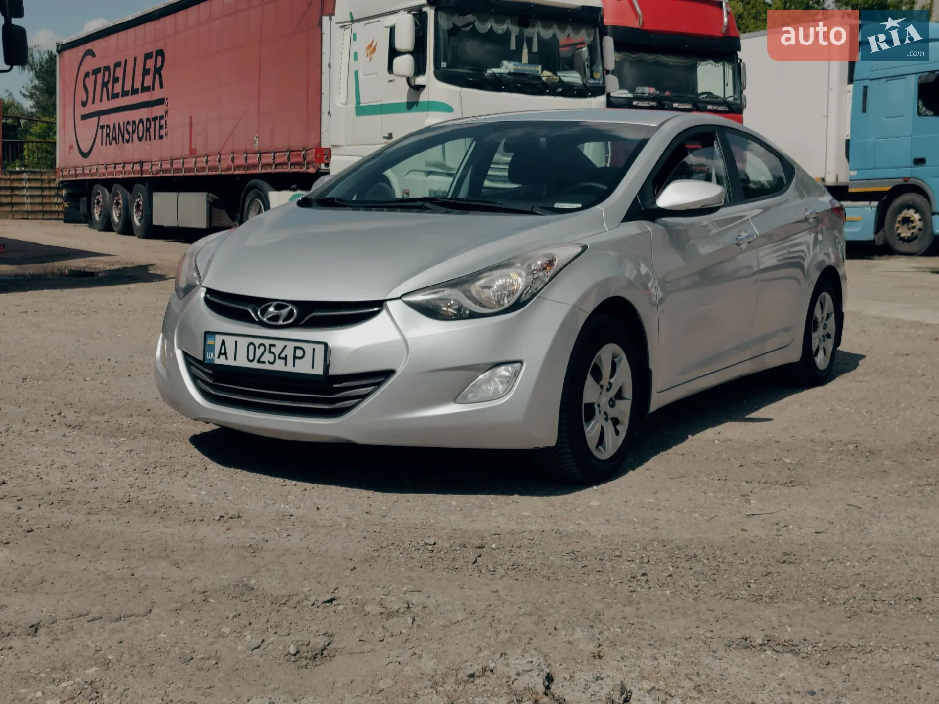 2011 Hyundai Elantra - фото 1