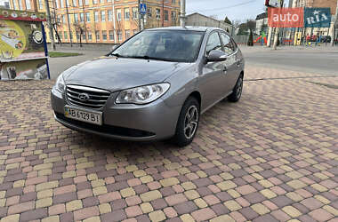 Седан Hyundai Elantra 2011 в Виннице
