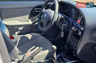 Седан Hyundai Elantra 2005 в 