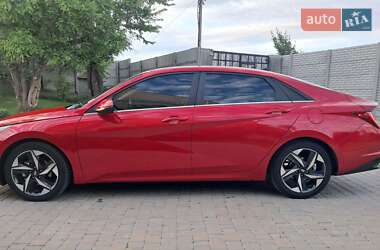 Седан Hyundai Elantra 2021 в 