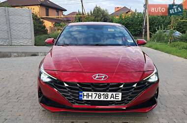 Седан Hyundai Elantra 2021 в 