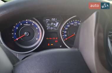 Седан Hyundai Elantra 2015 в 