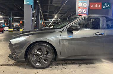 Седан Hyundai Elantra 2021 в 